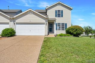 1067 Chesterfield Drive, Wentzville, MO 63385