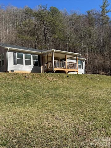 4958 Grapevine Road, Marshall, NC 28753