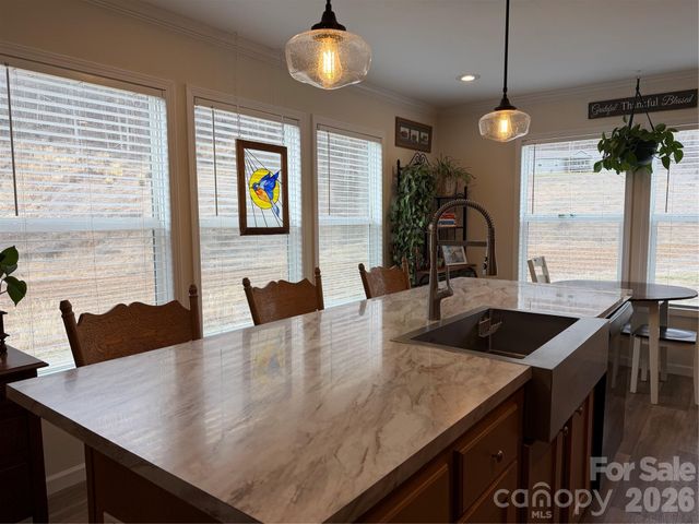 4958 Grapevine Road, Marshall, NC 28753