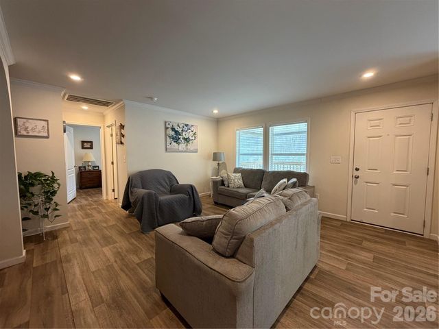 4958 Grapevine Road, Marshall, NC 28753