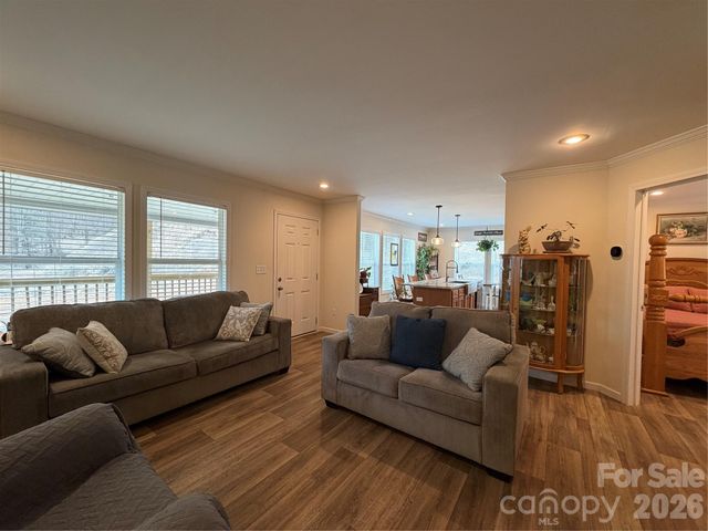 4958 Grapevine Road, Marshall, NC 28753