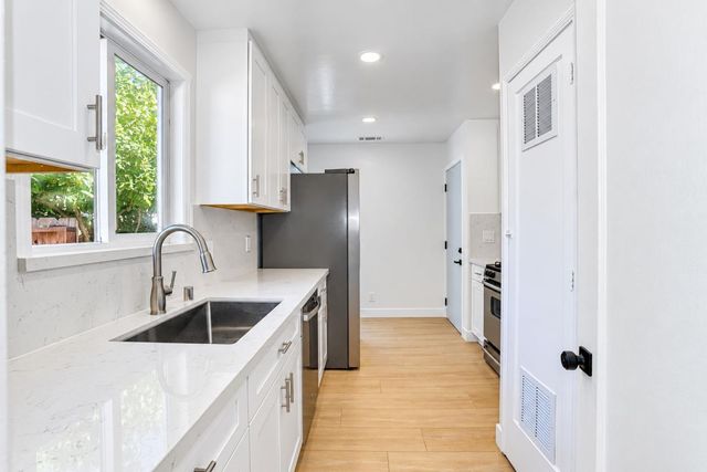 21692 Westfield Ave, Hayward, CA 94541