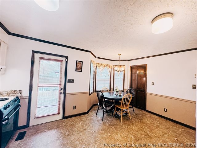 617 Lufkin Circle, Fayetteville, NC 28311