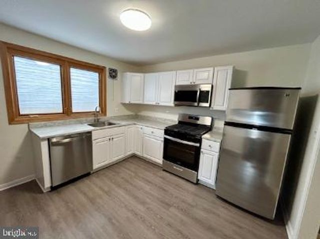 1218 OAKLAND TERRACE RD, Baltimore, MD 21227