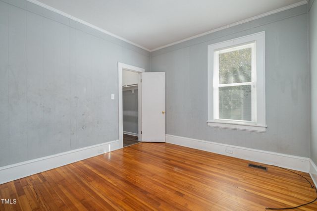 907 Holloway Street, Durham, NC 27701