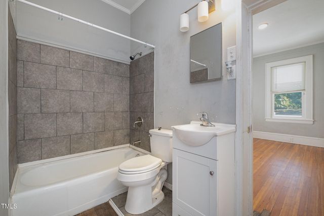 907 Holloway Street, Durham, NC 27701
