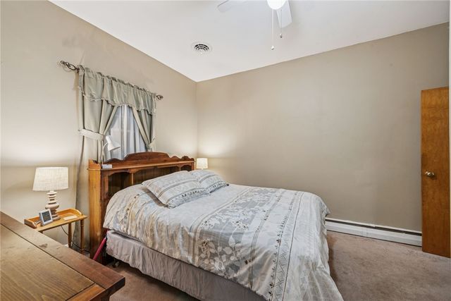 310 Bungalow Rd, Unity Twp, PA 15670