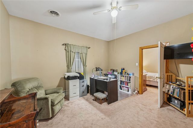 310 Bungalow Rd, Unity Twp, PA 15670