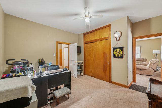 310 Bungalow Rd, Unity Twp, PA 15670