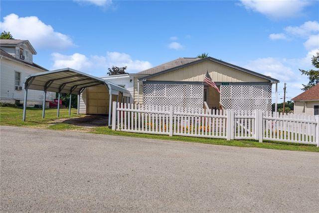 310 Bungalow Rd, Unity Twp, PA 15670