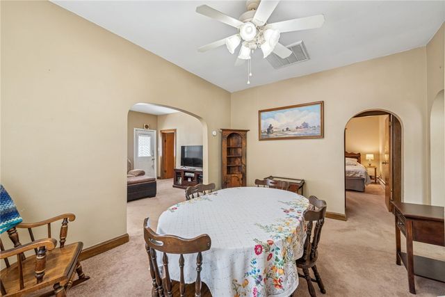 310 Bungalow Rd, Unity Twp, PA 15670