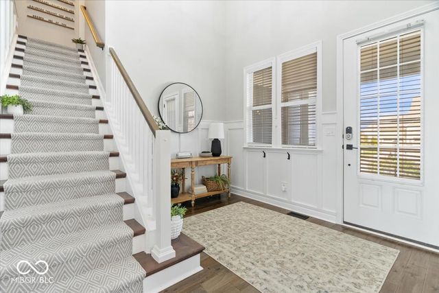 11256 E High Grove Circle, Zionsville, IN 46077