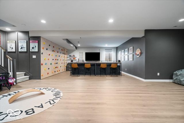 11256 E High Grove Circle, Zionsville, IN 46077