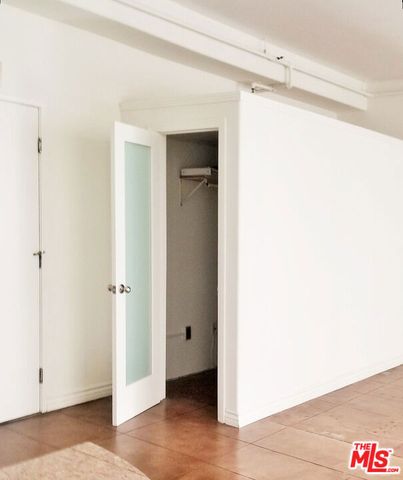 215 W 7th Street 307, Los Angeles, CA 90014