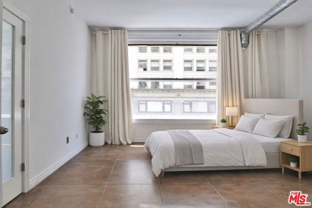 215 W 7th Street 307, Los Angeles, CA 90014