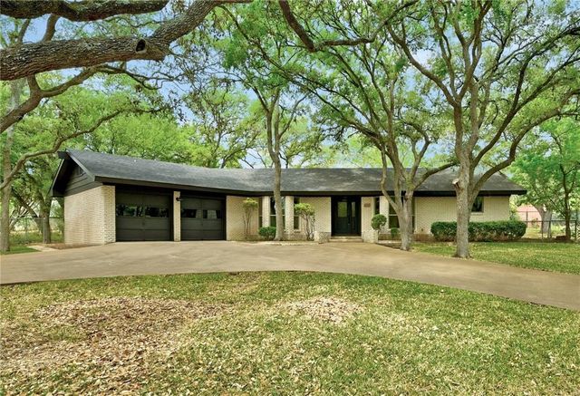 608 Franklin DR, San Marcos, TX 78666