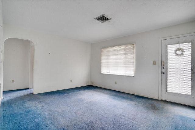 6275 3RD AVENUE S, St Petersburg, FL 33707