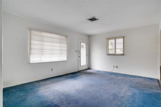 6275 3RD AVENUE S, St Petersburg, FL 33707