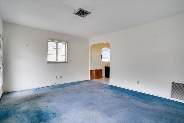 6275 3RD AVENUE S, St Petersburg, FL 33707