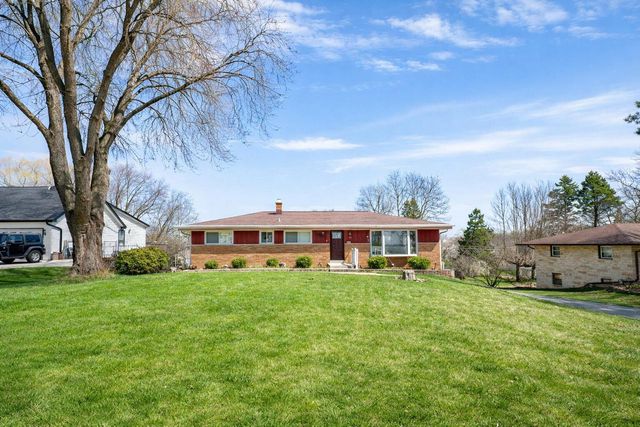 1100 Alfred STREET, Brookfield, WI 53005