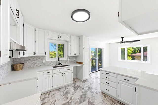 1100 Alfred STREET, Brookfield, WI 53005