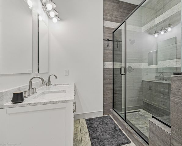 369 Pine Chase Street, Van, TX 75790