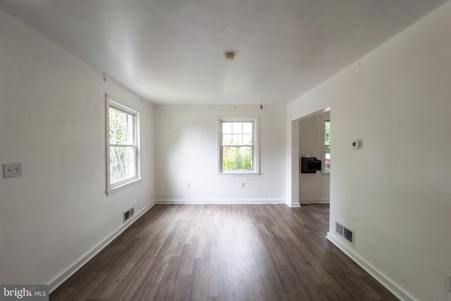 2419 N DICKERSON ST N, Arlington, VA 22207