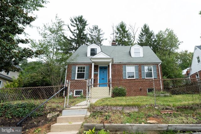 2419 N DICKERSON ST N, Arlington, VA 22207