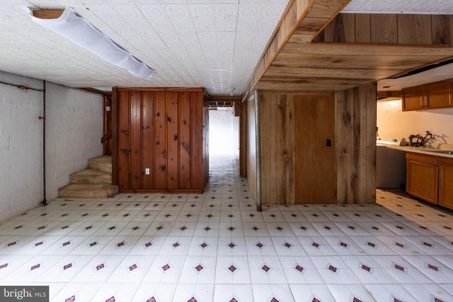 2419 N DICKERSON ST N, Arlington, VA 22207