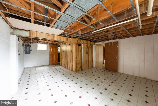 2419 N DICKERSON ST N, Arlington, VA 22207