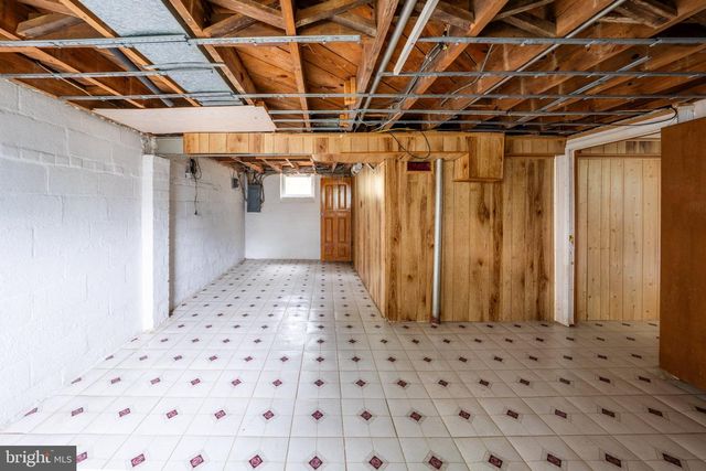2419 N DICKERSON ST N, Arlington, VA 22207