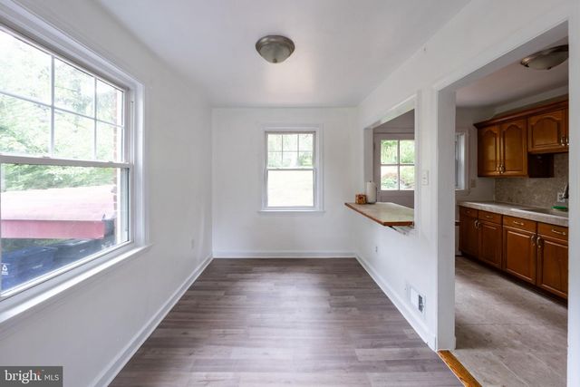 2419 N DICKERSON ST N, Arlington, VA 22207