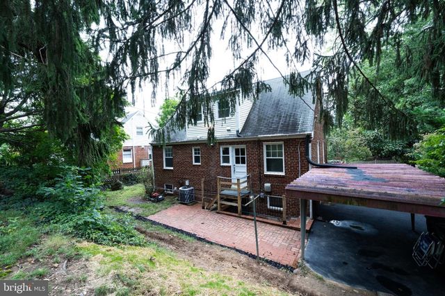 2419 N DICKERSON ST N, Arlington, VA 22207