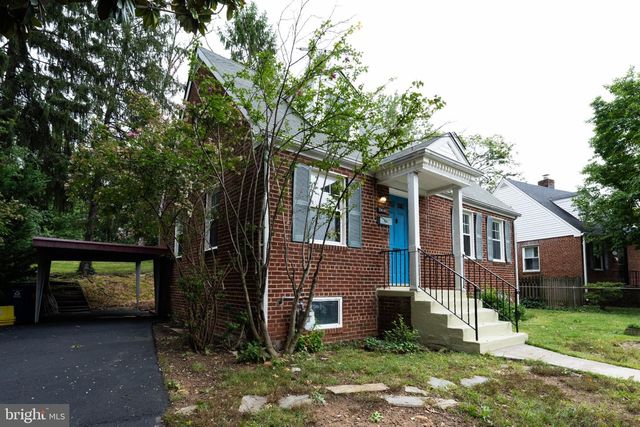 2419 N DICKERSON ST N, Arlington, VA 22207