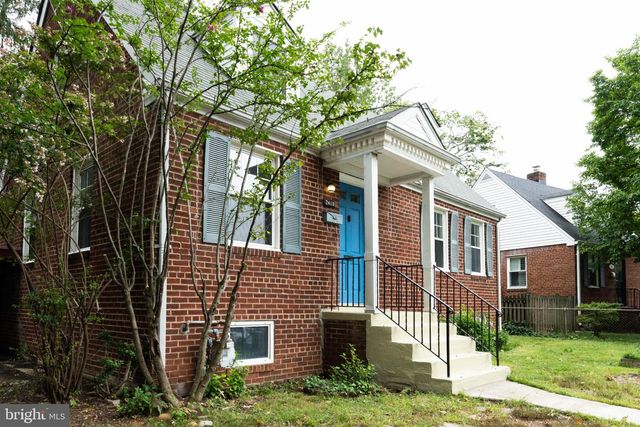 2419 N DICKERSON ST N, Arlington, VA 22207