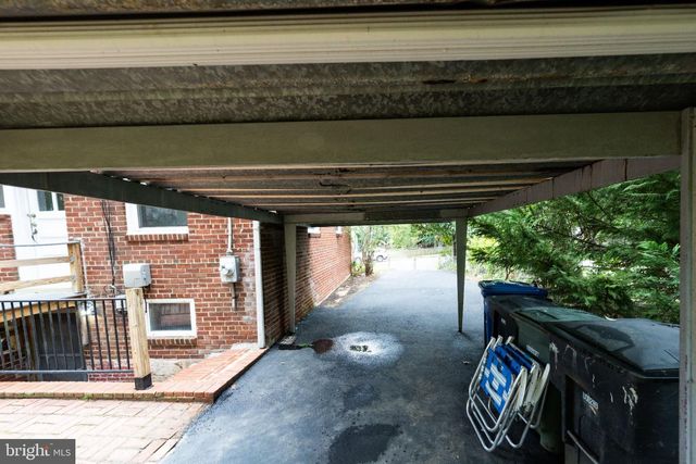 2419 N DICKERSON ST N, Arlington, VA 22207