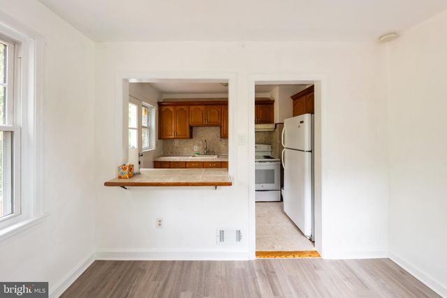 2419 N DICKERSON ST N, Arlington, VA 22207