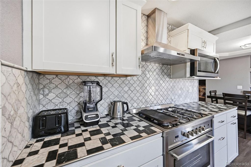 4210 E 100th Ave, Thornton, CO 80229