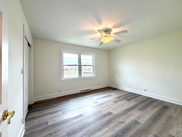604 E Lexington Street, Harrodsburg, KY 40330