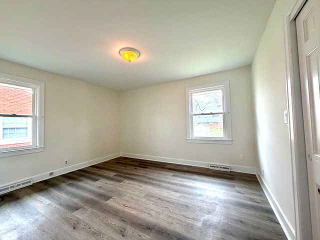 604 E Lexington Street, Harrodsburg, KY 40330