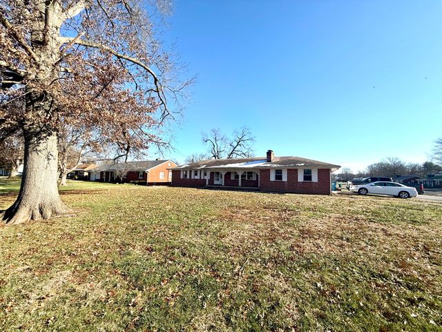 604 E Lexington Street, Harrodsburg, KY 40330