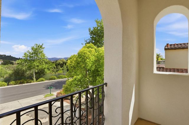 1965 Saint Andrews Circle, Gilroy, CA 95020