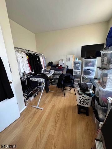 701 Grier Ave, Elizabeth City, NJ 07202