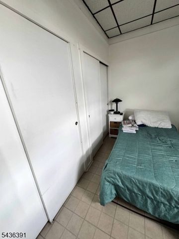 701 Grier Ave, Elizabeth City, NJ 07202