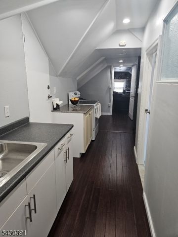 701 Grier Ave, Elizabeth City, NJ 07202