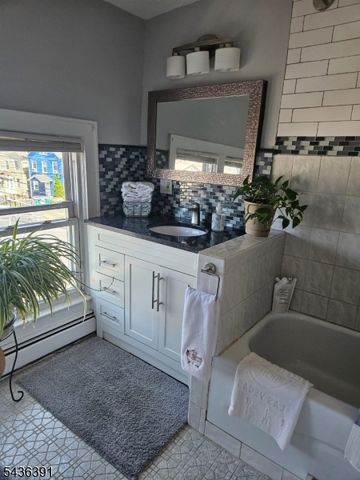 701 Grier Ave, Elizabeth City, NJ 07202