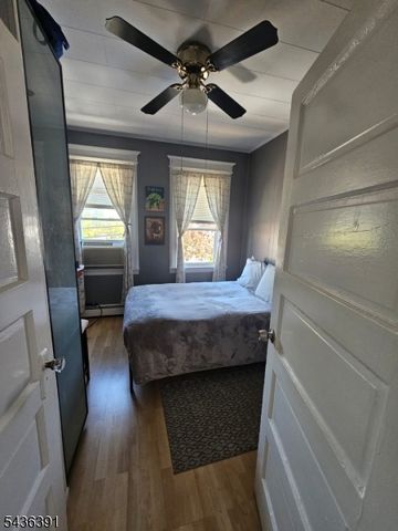 701 Grier Ave, Elizabeth City, NJ 07202
