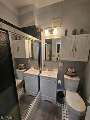 701 Grier Ave, Elizabeth City, NJ 07202