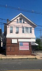 701 Grier Ave, Elizabeth City, NJ 07202