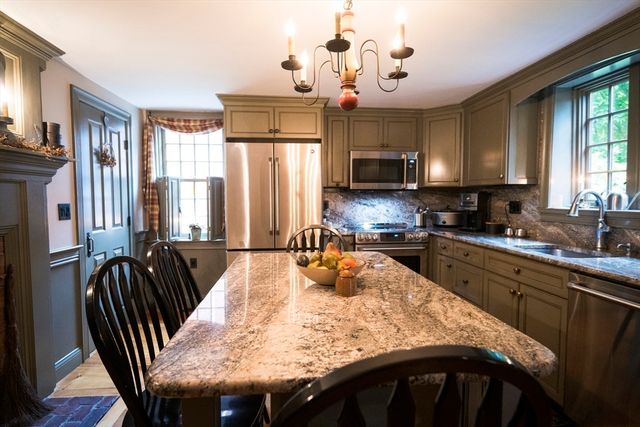 1029 Main Street, Leicester, MA 01524